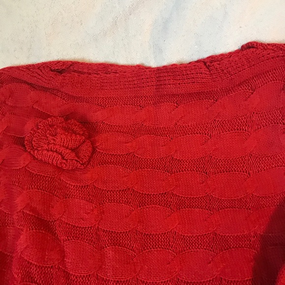 NWT Ladies off the shoulder burgundy sweater 1 lef - Picture 3 of 5